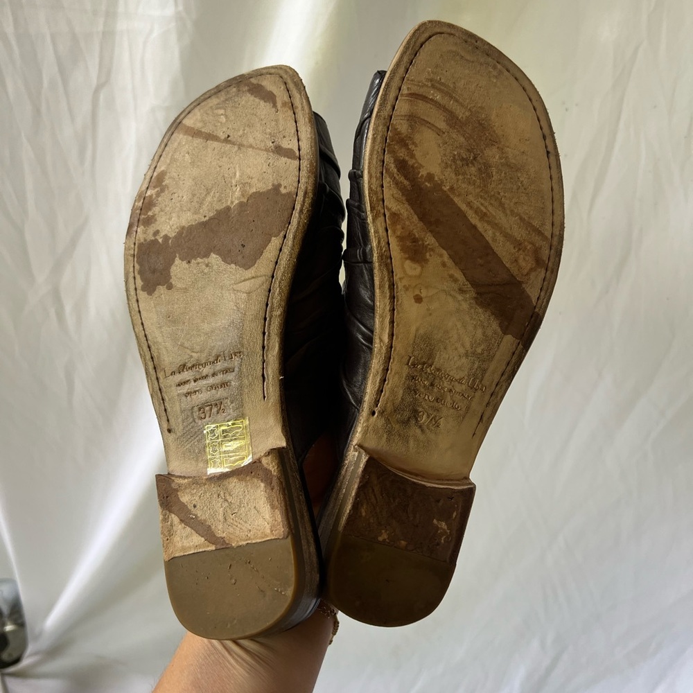 Black Sandals for Effortless Style - Picture 10 of 11
